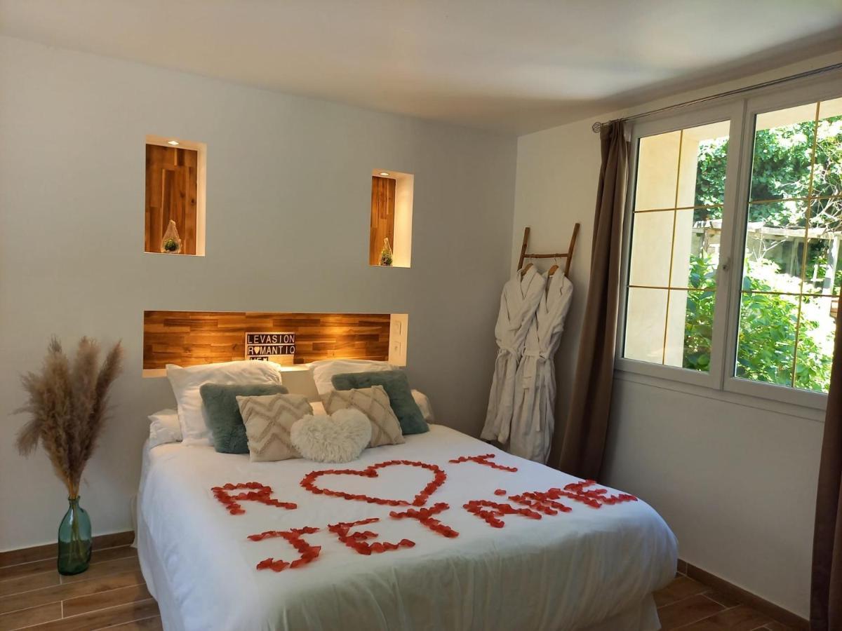 L'évasion romantique Appart Spa 95 Saint-Prix  Exterior foto